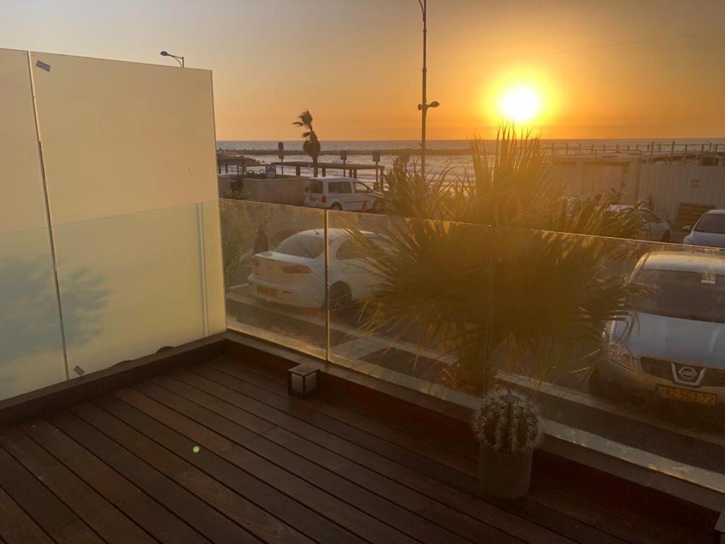 Beach Lux Apartment ハイファ エクステリア 写真