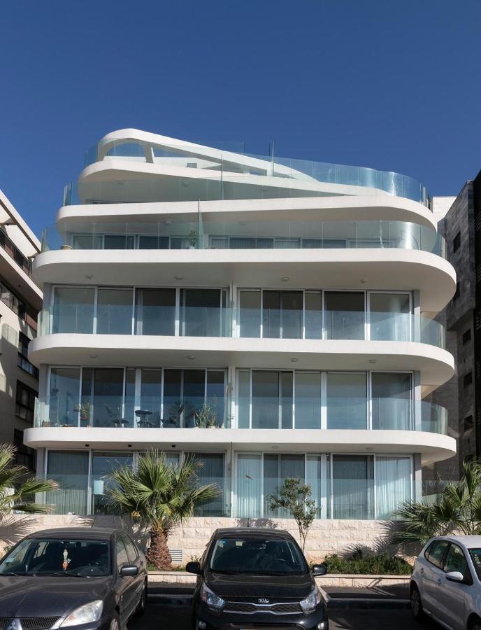 Beach Lux Apartment ハイファ エクステリア 写真